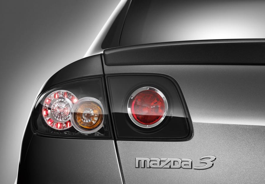  Mazda3 2003 года  (фото 102 из 142)